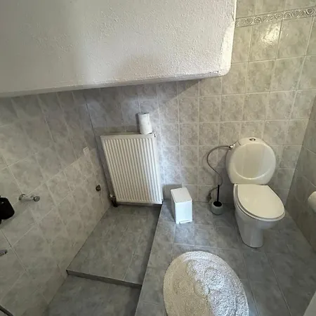 Apartment παγώνα, By The Sea